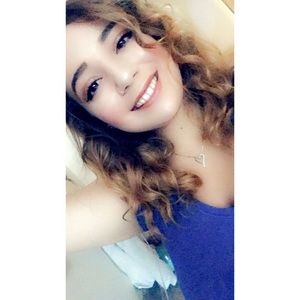 Meet your Posher, Natalie